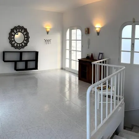 Grosse Sonnendurchflutete * コスタ・カルマ