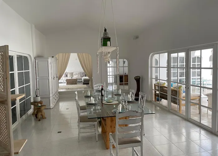 Grosse Sonnendurchflutete 別荘 *